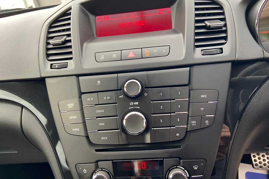 2011 (60) Vauxhall Insignia SRI 5Dr 2.0 Diesel Automatic