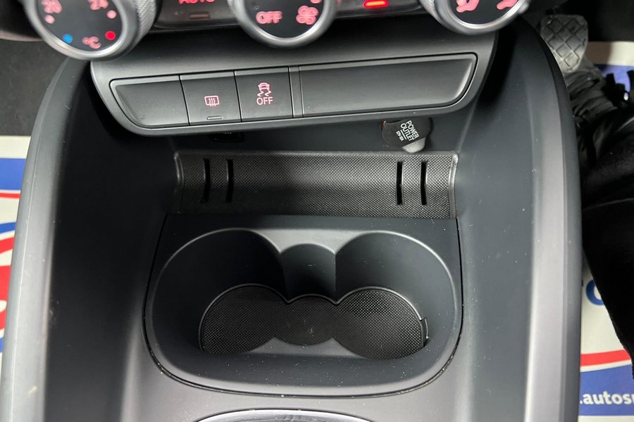 2011 (11) Audi A1 Sport 1.6 TDI Start / Stop