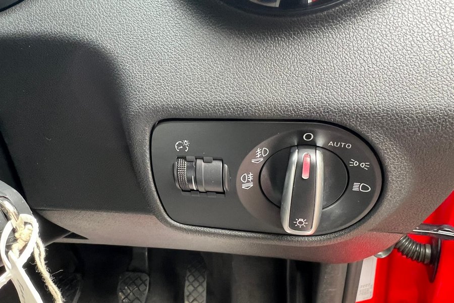 2011 (11) Audi A1 Sport 1.6 TDI Start / Stop