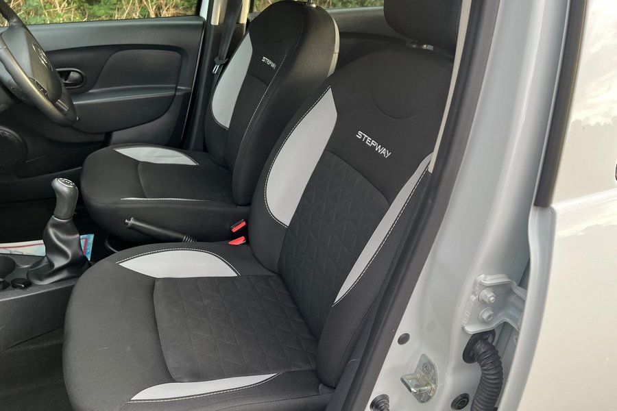 2015 (15) Dacia Sandero Stepway 0.9TCE Laureate  
