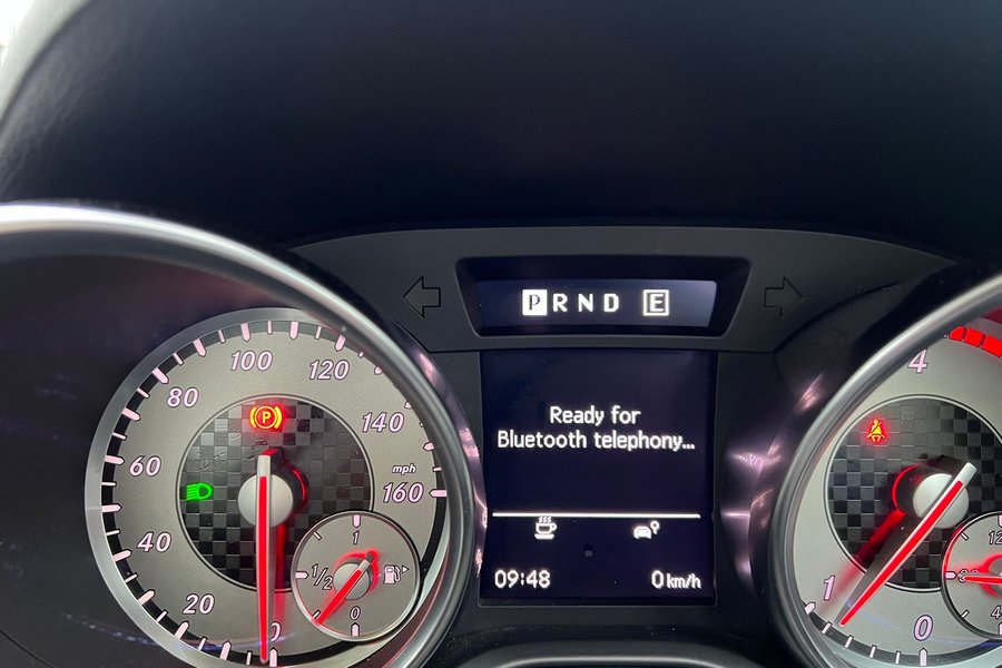 2012 (12) Mercedes 250 SLK AMG Sport CDI Automatic 