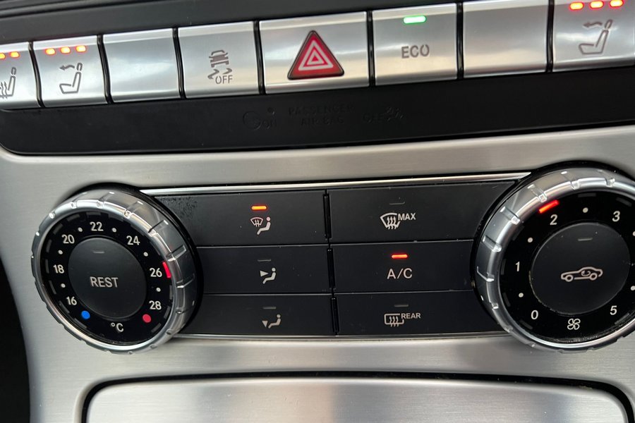 2012 (12) Mercedes 250 SLK AMG Sport CDI Automatic 