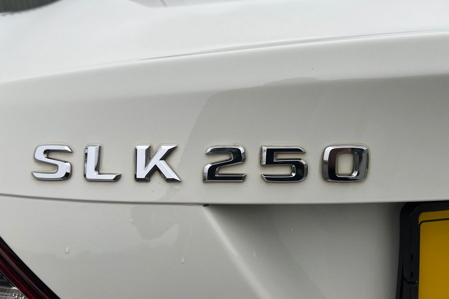 2012 (12) Mercedes 250 SLK AMG Sport CDI Automatic 