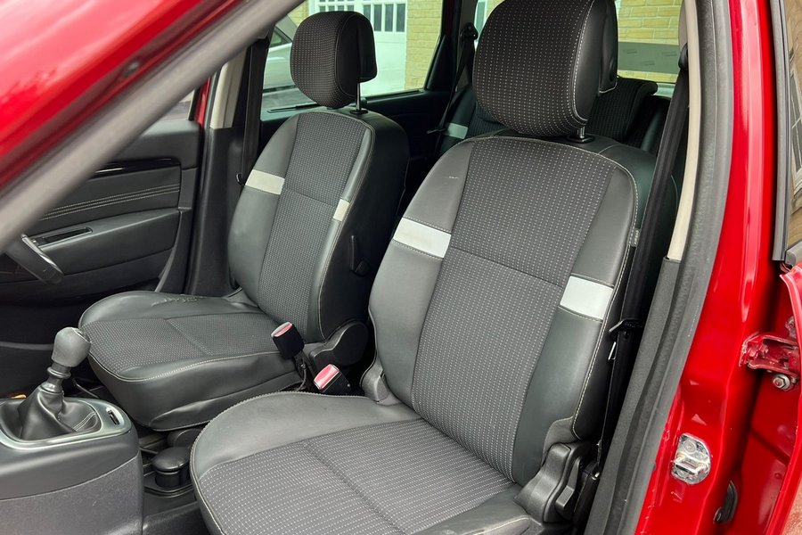2011  Renault Scenic Dynamique TomTom 1.5 DCI 