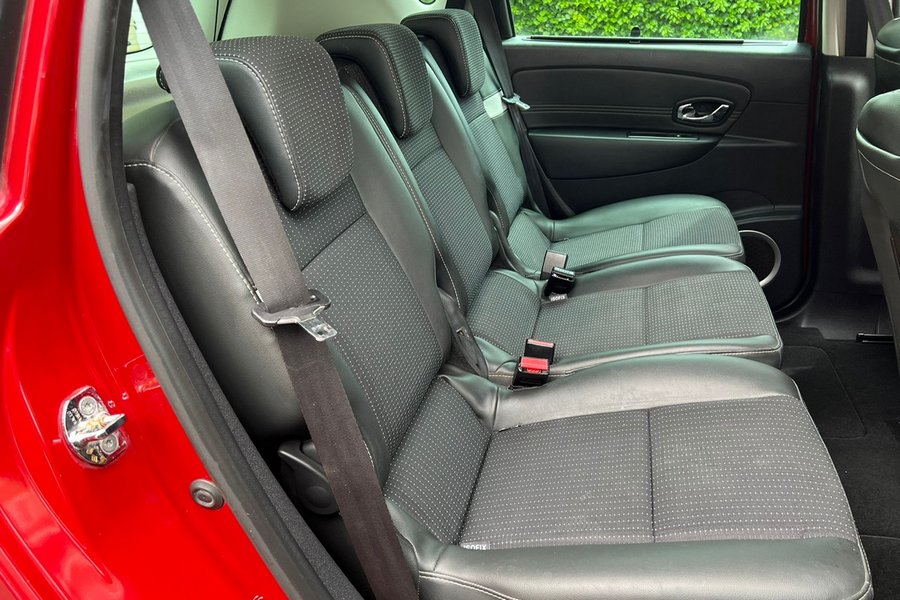 2011  Renault Scenic Dynamique TomTom 1.5 DCI 