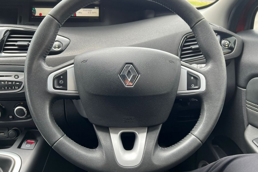 2011  Renault Scenic Dynamique TomTom 1.5 DCI 