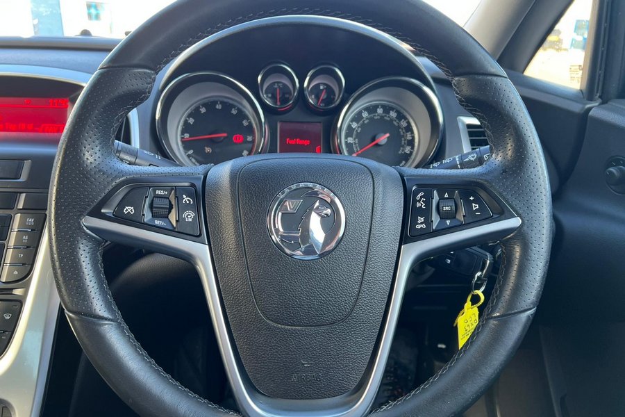 2013 (63) Vauxhall  Astra 1.6 SRI VVT Estate