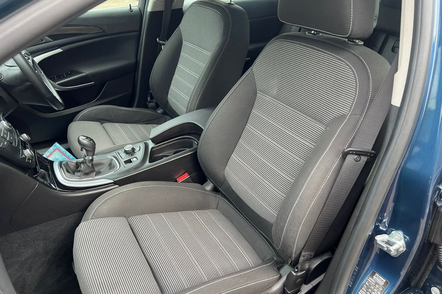 2011 (11) Vauxhall Insignia 2.0 CDTI Sri Nav