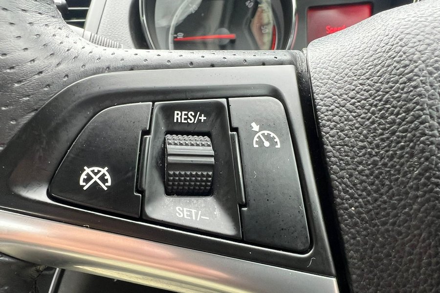 2011 (11) Vauxhall Insignia 2.0 CDTI Sri Nav